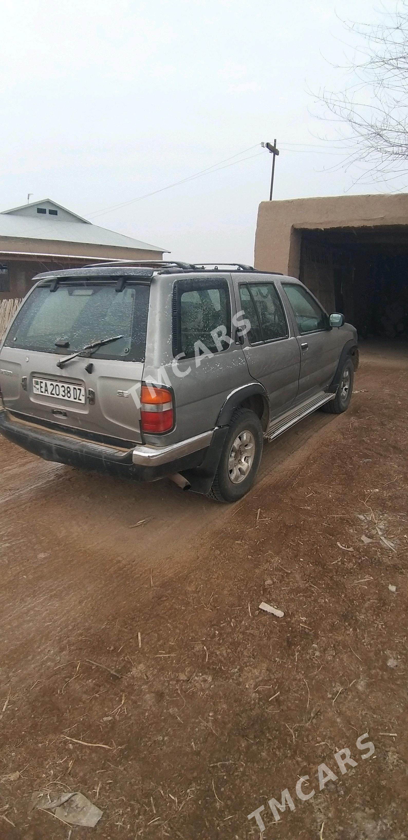 Nissan Pathfinder 1999 - 80 000 TMT - Köneürgenç - img 3