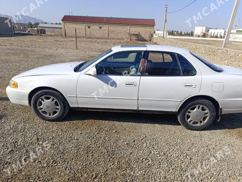 Toyota Camry 1995 - 85 000 TMT - Берекет - img 3