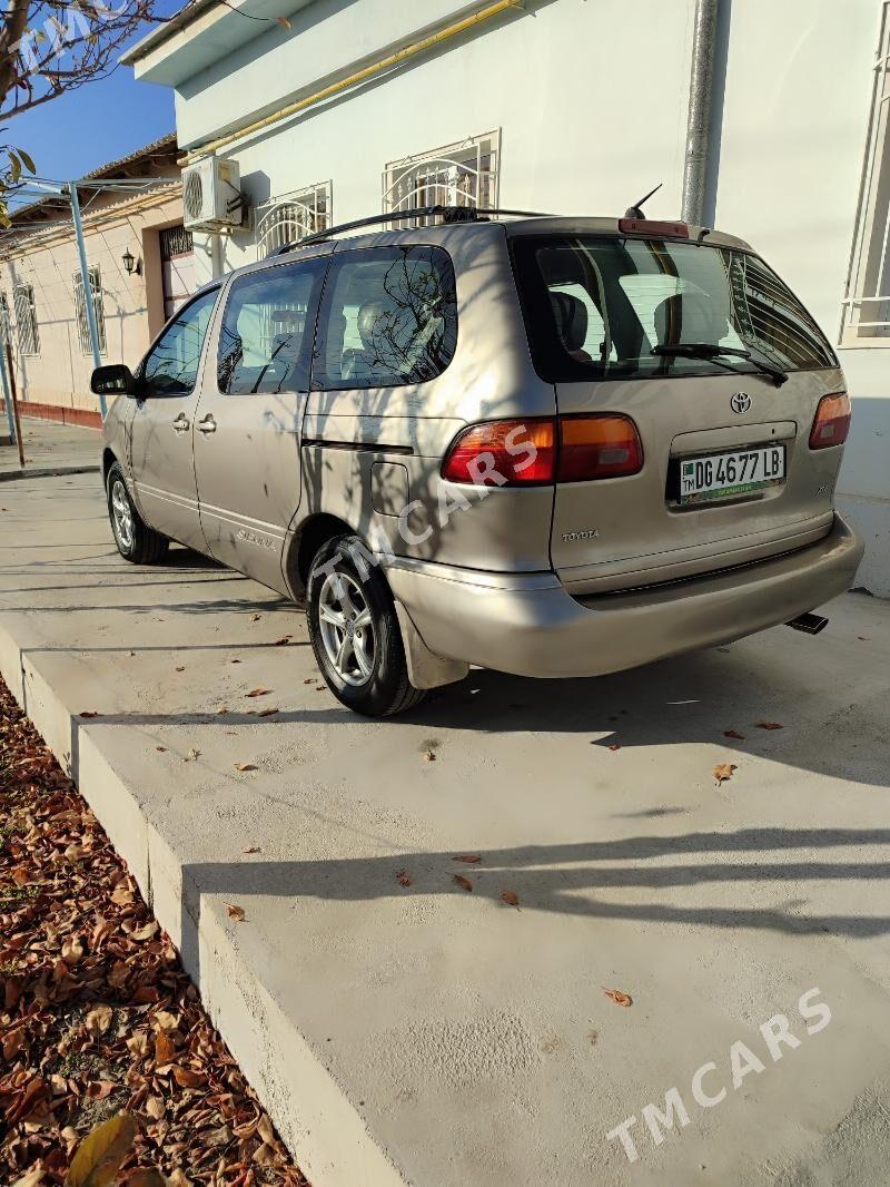 Toyota Sienna 2000 - 120 000 TMT - Туркменабат - img 2