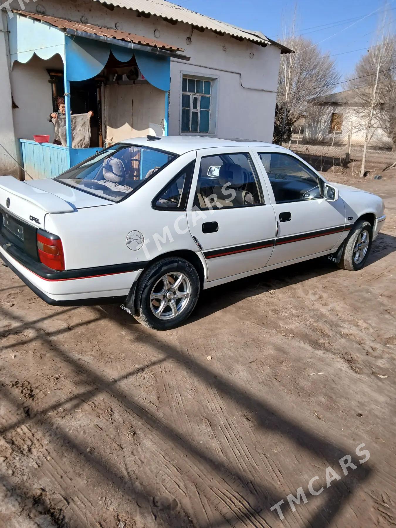 Opel Vectra 1990 - 45 000 TMT - етр. Туркменбаши - img 6