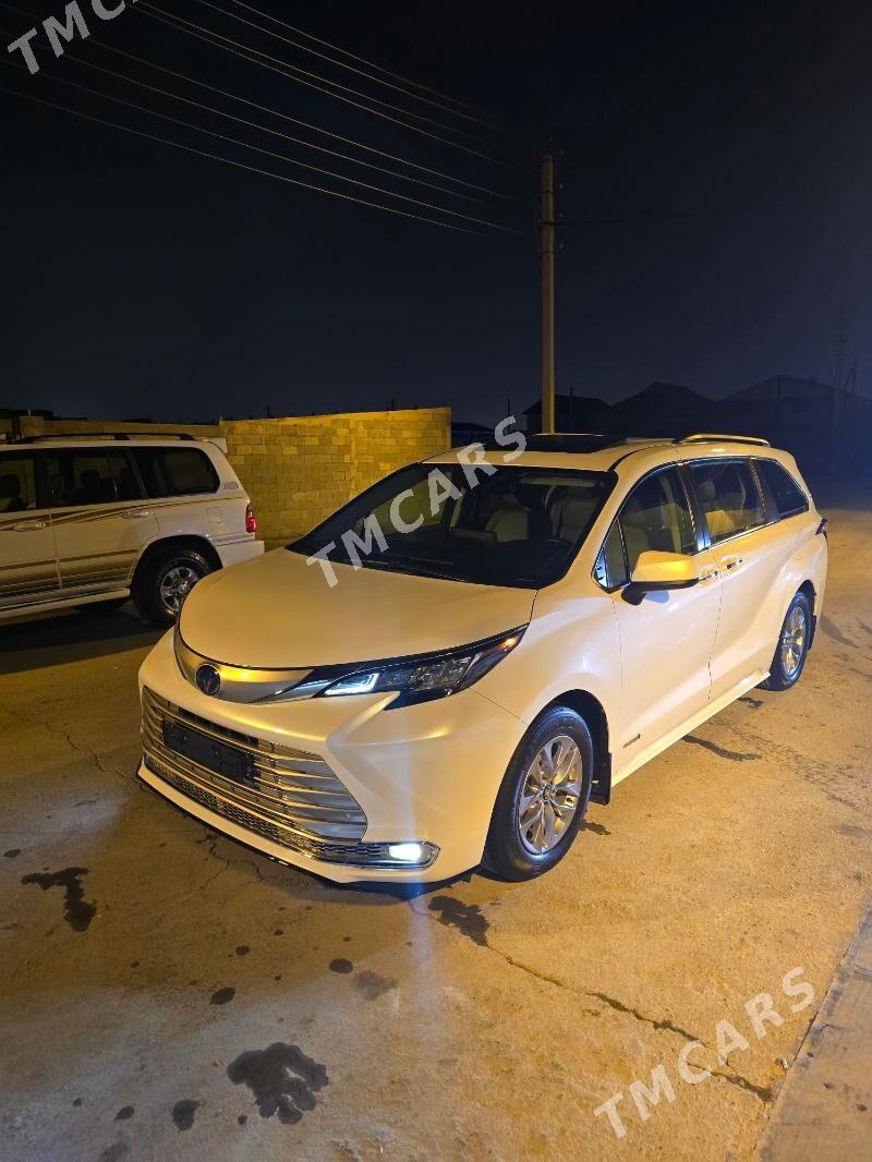 Toyota Sienna 2021 - 565 000 TMT - Aşgabat - img 4