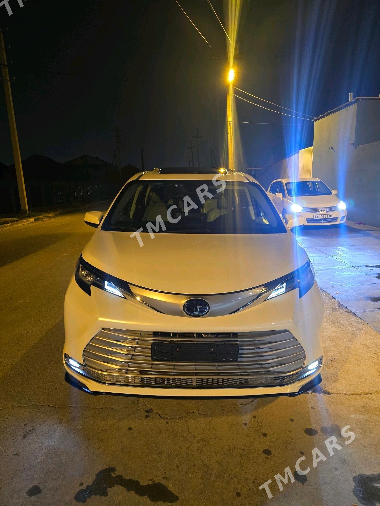 Toyota Sienna 2021 - 565 000 TMT - Aşgabat - img 5