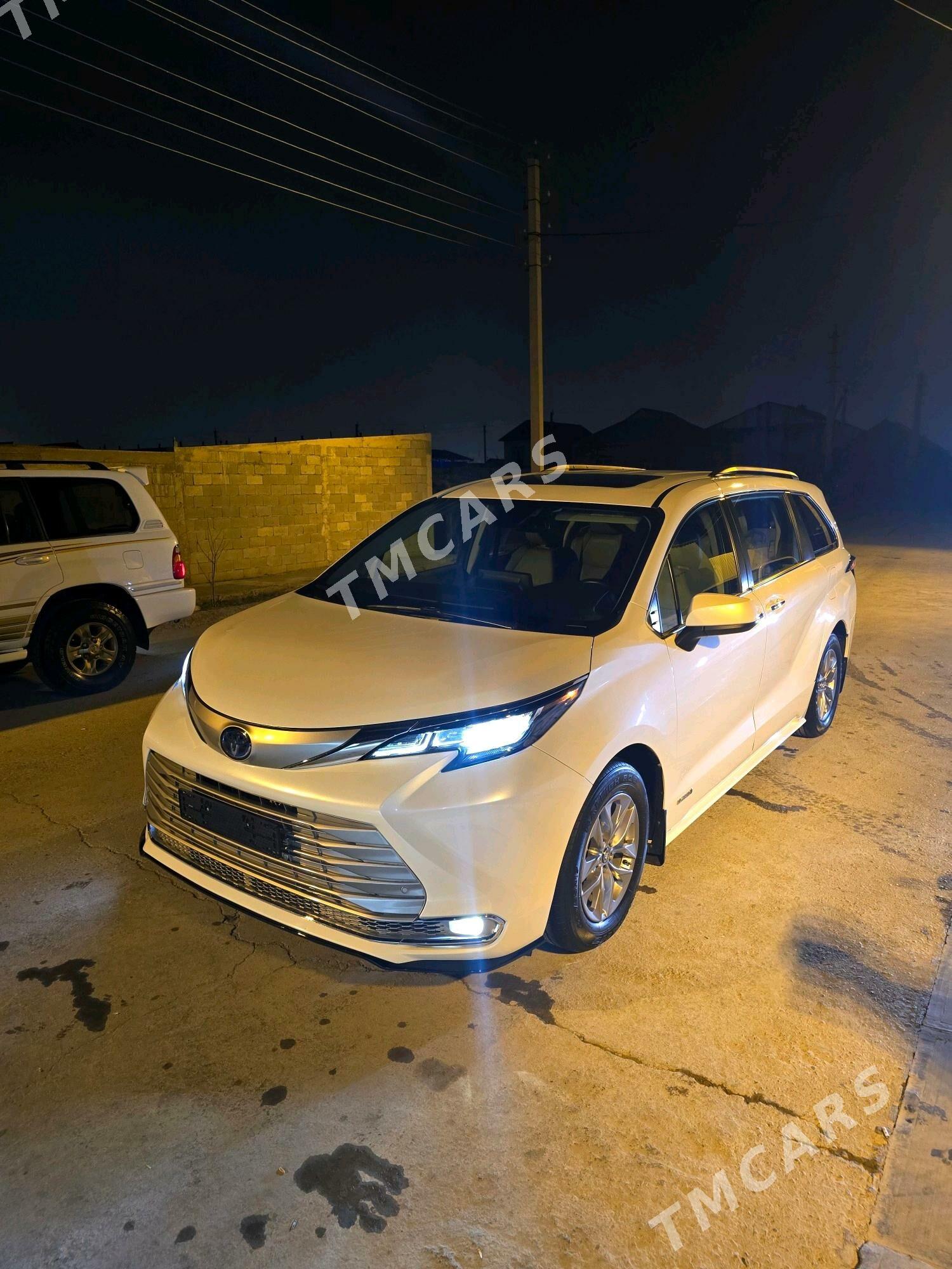 Toyota Sienna 2021 - 565 000 TMT - Aşgabat - img 7