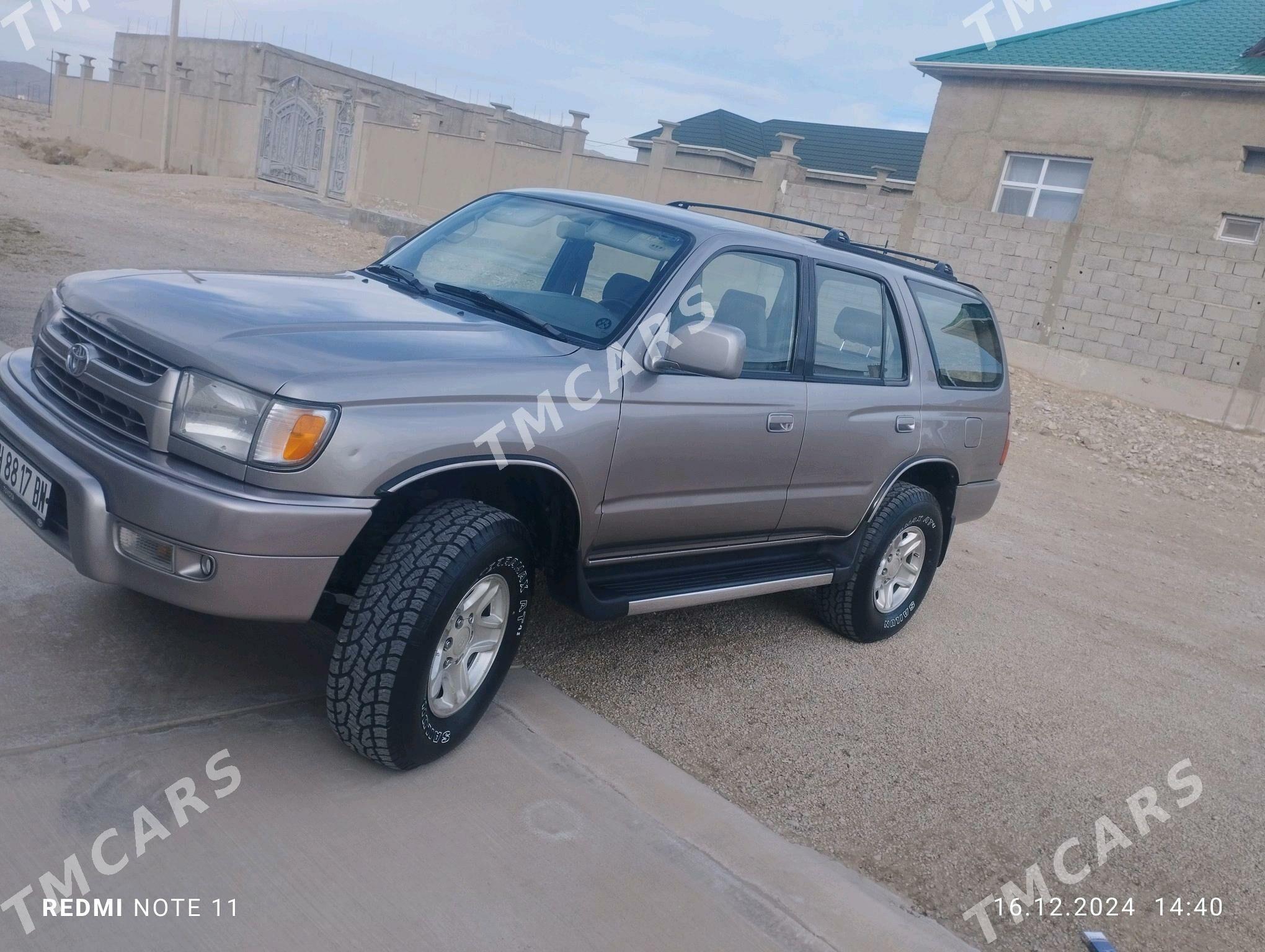 Toyota 4Runner 2000 - 162 000 TMT - Balkanabat - img 10