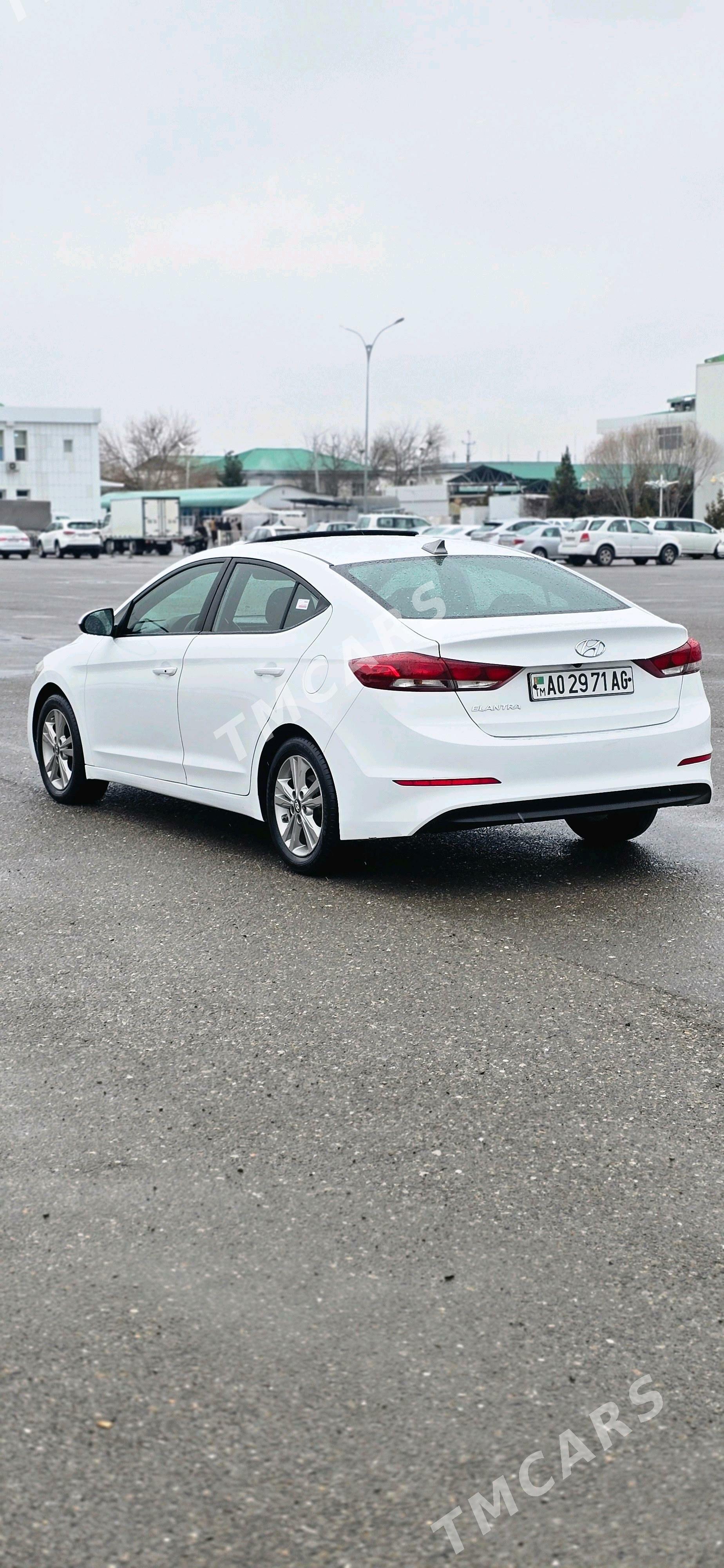 Hyundai Elantra 2018 - 185 000 TMT - Бедев - img 5