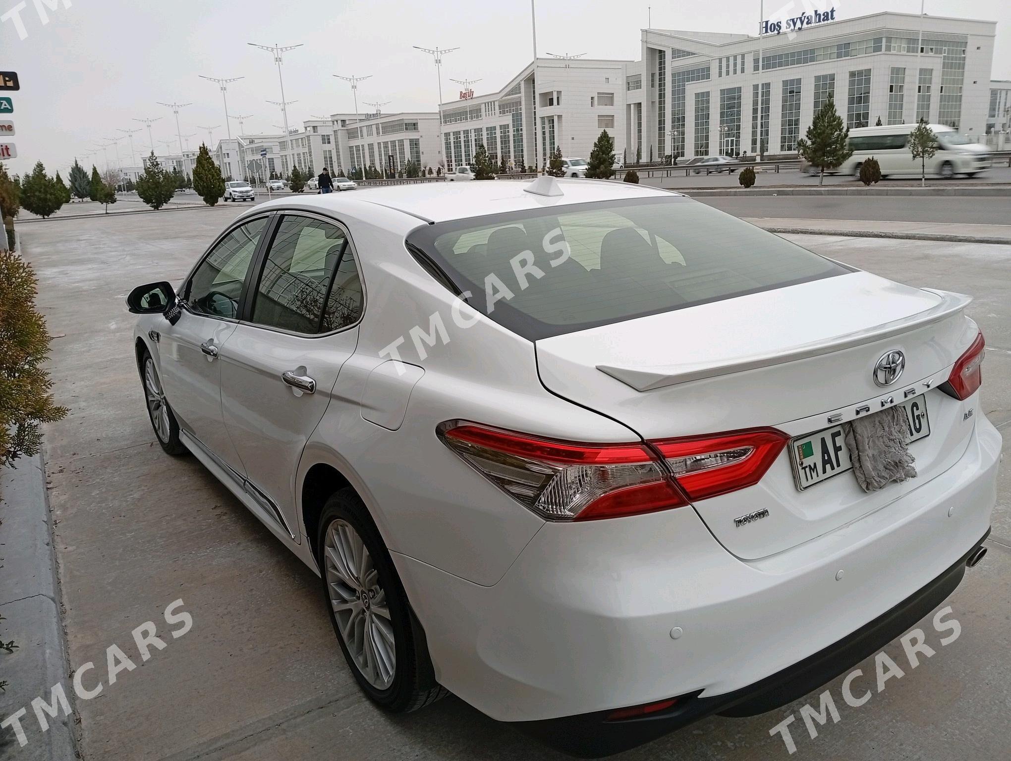 Toyota Camry 2019 - 248 000 TMT - Aşgabat - img 2