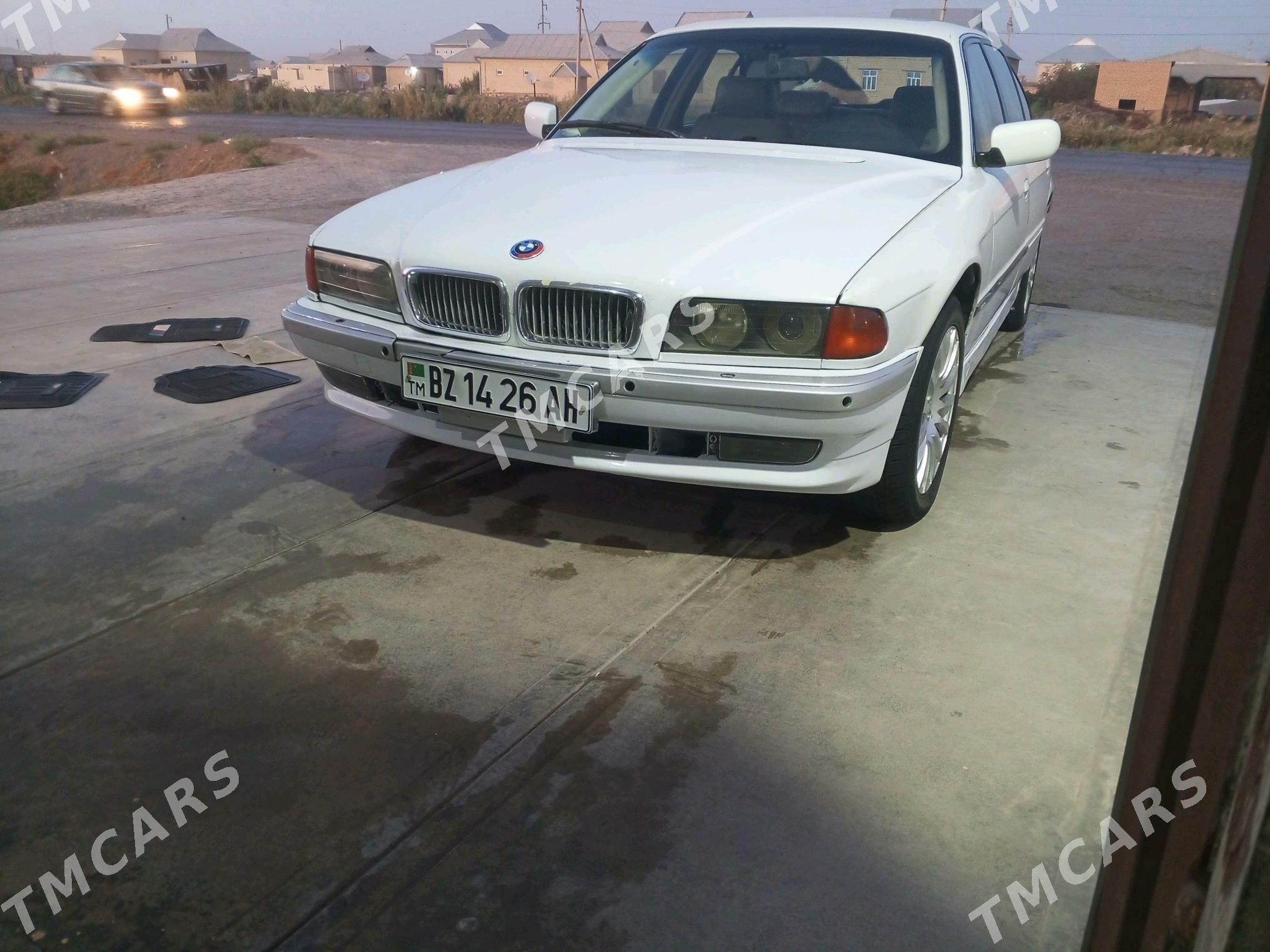 BMW 740 1998 - 75 000 TMT - Mary - img 4