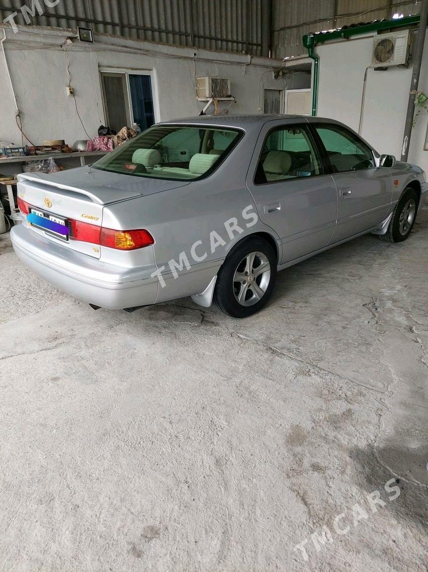 Toyota Camry 2001 - 160 000 TMT - Büzmeýin - img 5