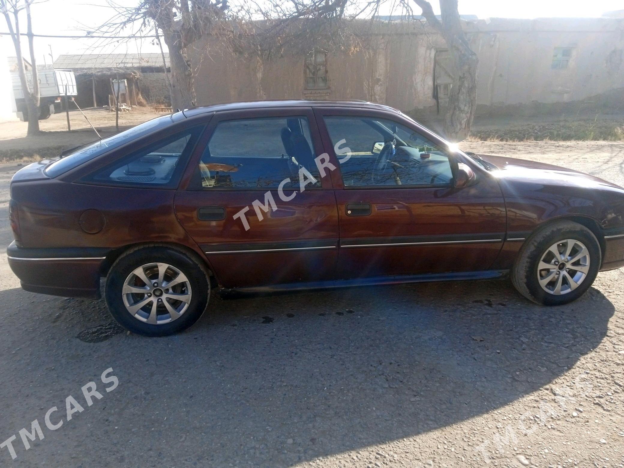 Opel Vectra 1992 - 24 000 TMT - Saýat - img 2