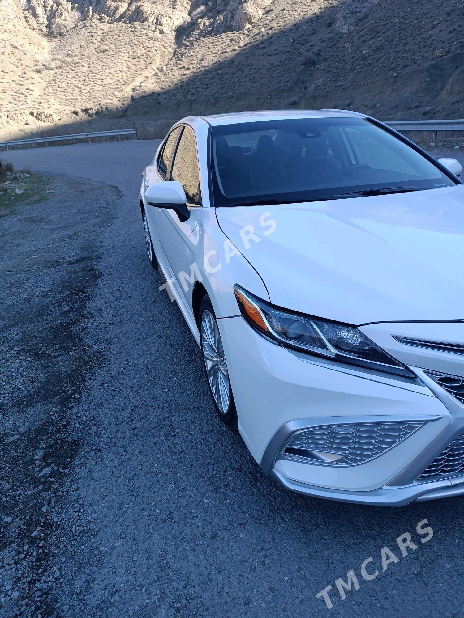 Toyota Camry 2018 - 245 000 TMT - Bäherden - img 4