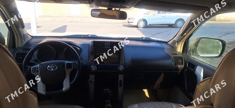 Toyota Land Cruiser Prado 2013 - 500 000 TMT - Керки - img 1