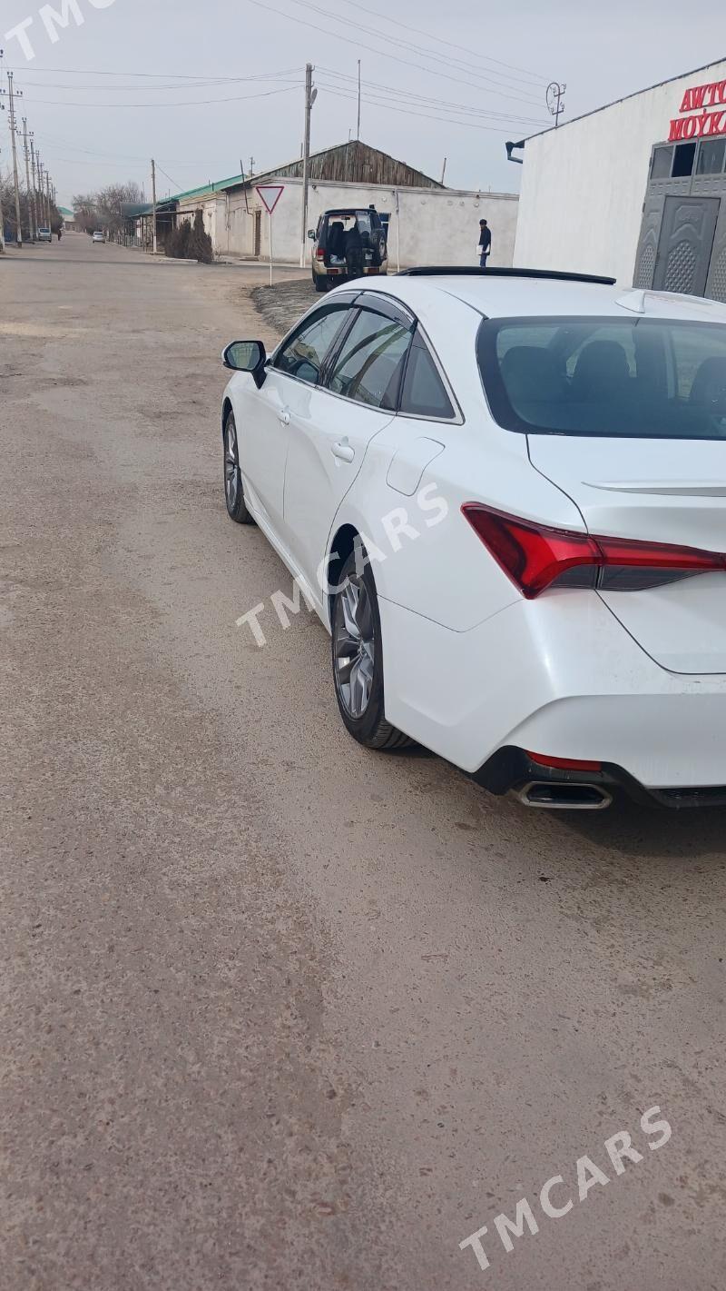 Toyota Avalon 2019 - 450 000 TMT - Daşoguz - img 3