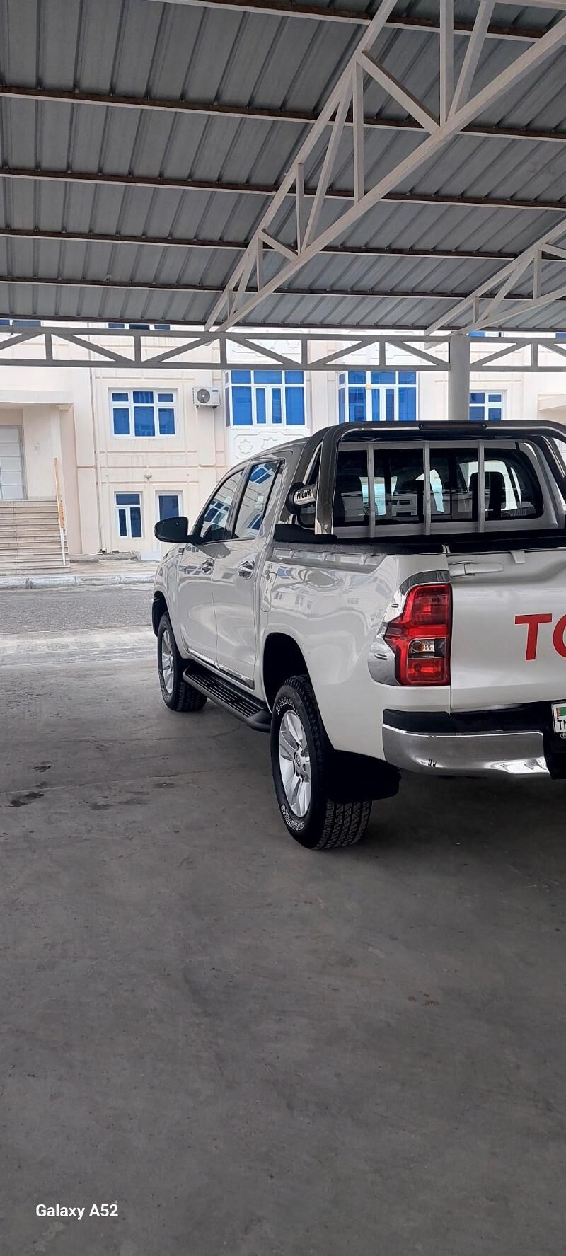 Toyota Hilux 2016 - 500 000 TMT - Туркменабат - img 2