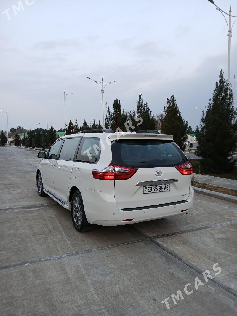 Toyota Sienna 2017 - 490 000 TMT - Aşgabat - img 4