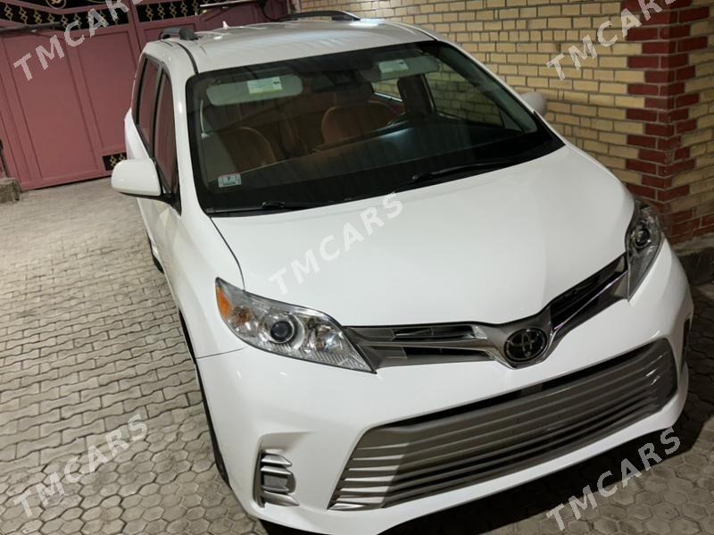 Toyota Sienna 2020 - 378 000 TMT - Туркменбаши - img 4