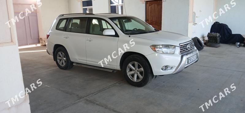 Toyota Highlander 2010 - 245 000 TMT - Halaç - img 6