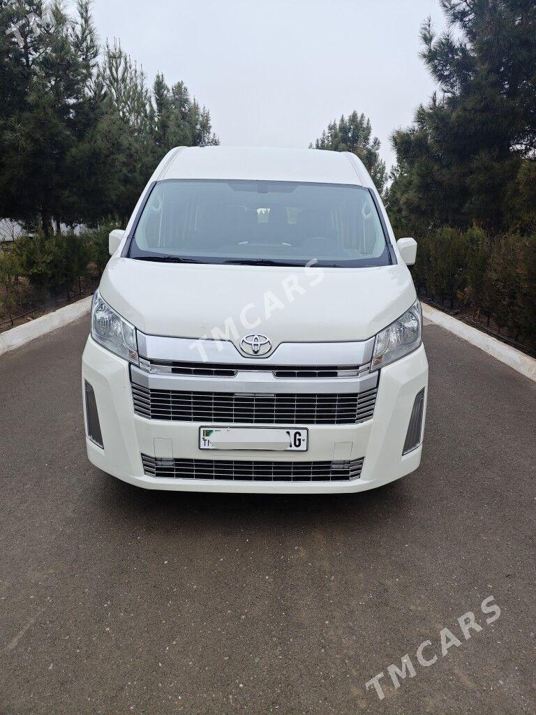 Toyota Hiace 2019 - 580 000 TMT - Бузмеин - img 2