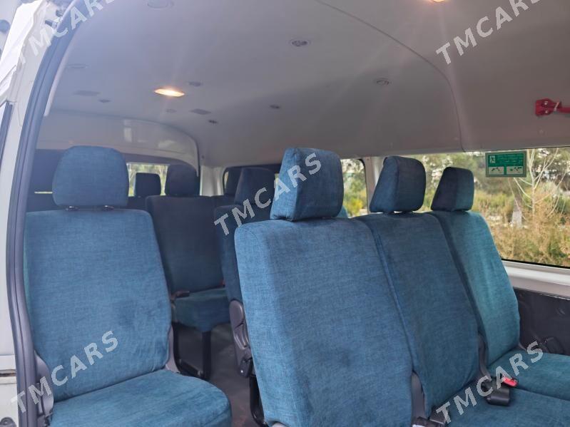 Toyota Hiace 2019 - 580 000 TMT - Бузмеин - img 4