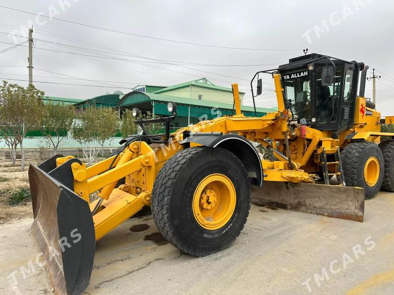 Komatsu GD655-5 2003 - 700 000 TMT - Aşgabat - img 4