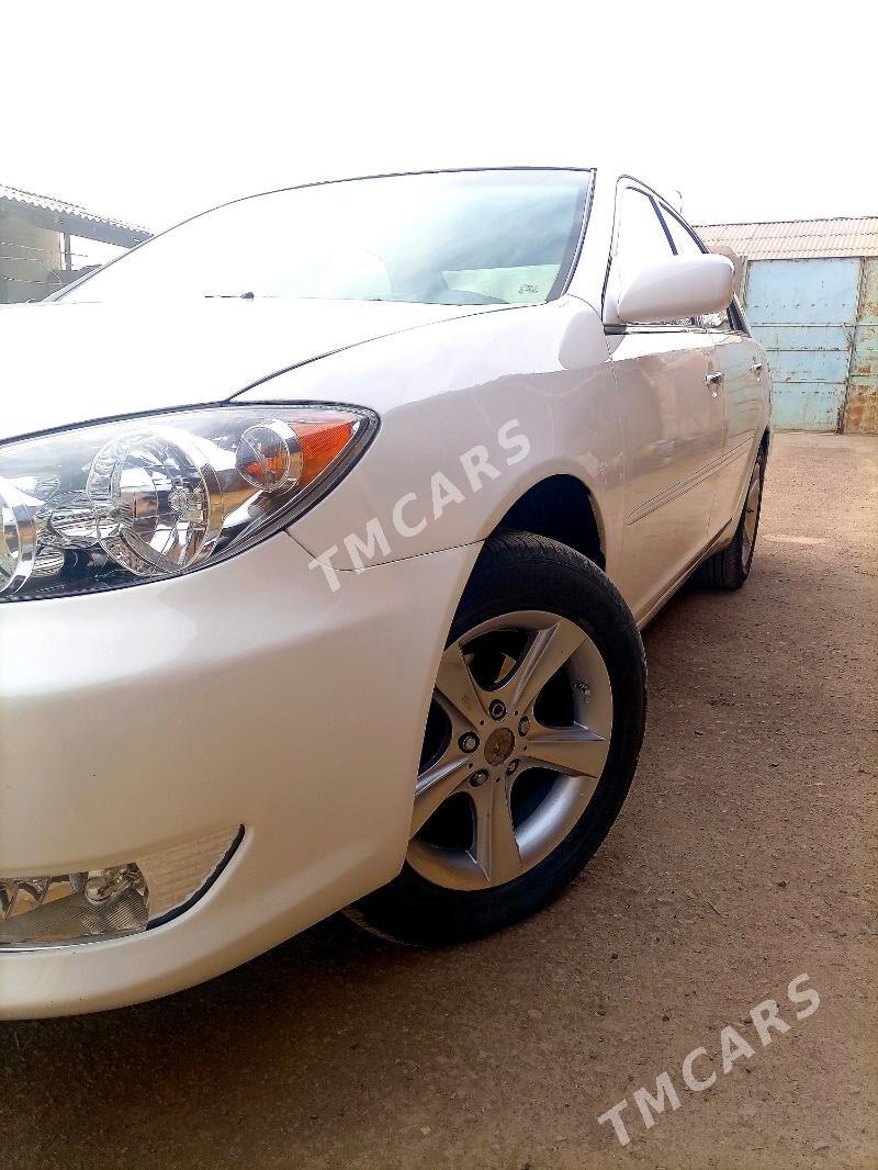 Toyota Camry 2003 - 136 000 TMT - Köneürgenç - img 3