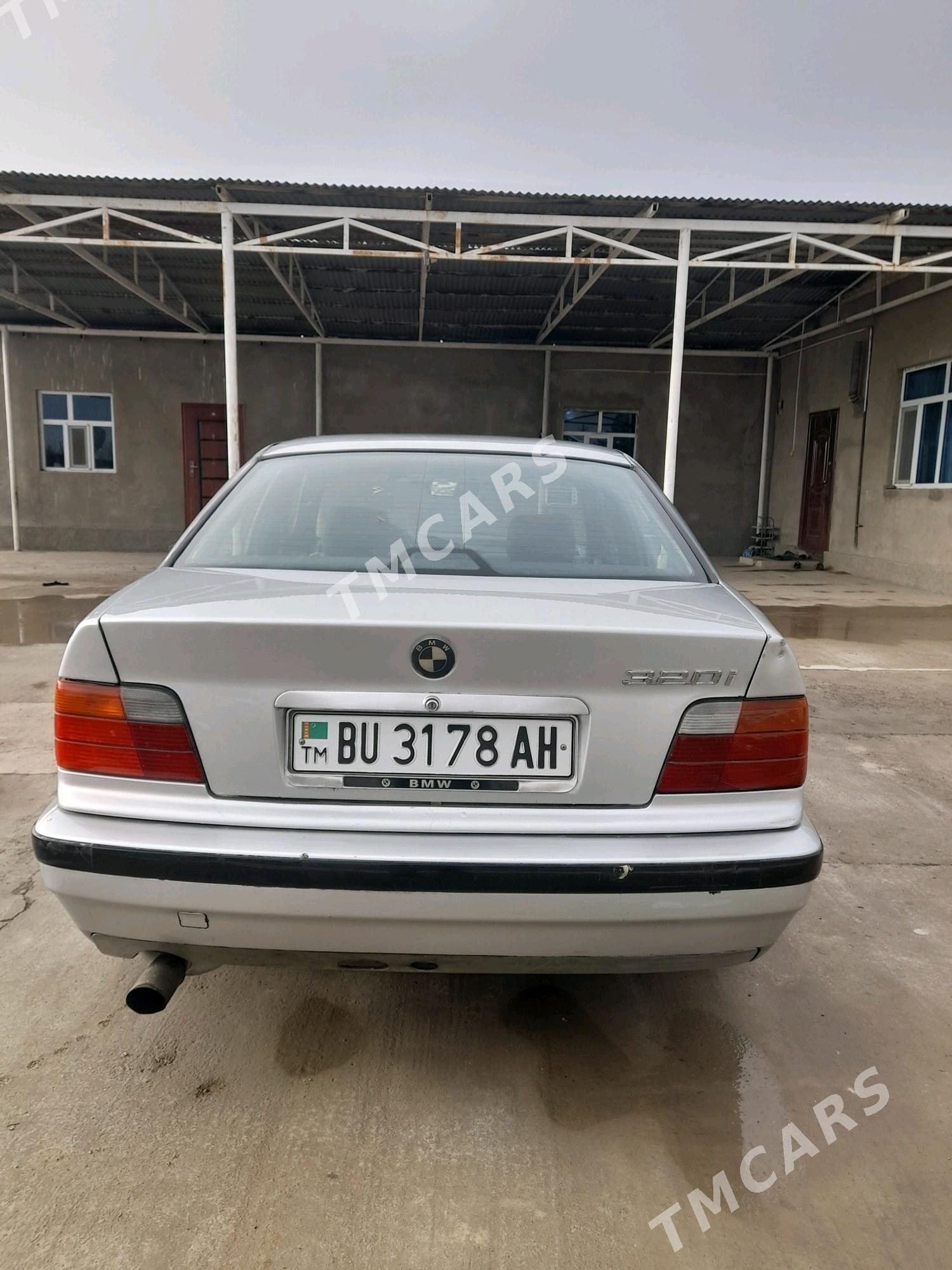 BMW 320 1992 - 48 000 TMT - Kaka - img 3