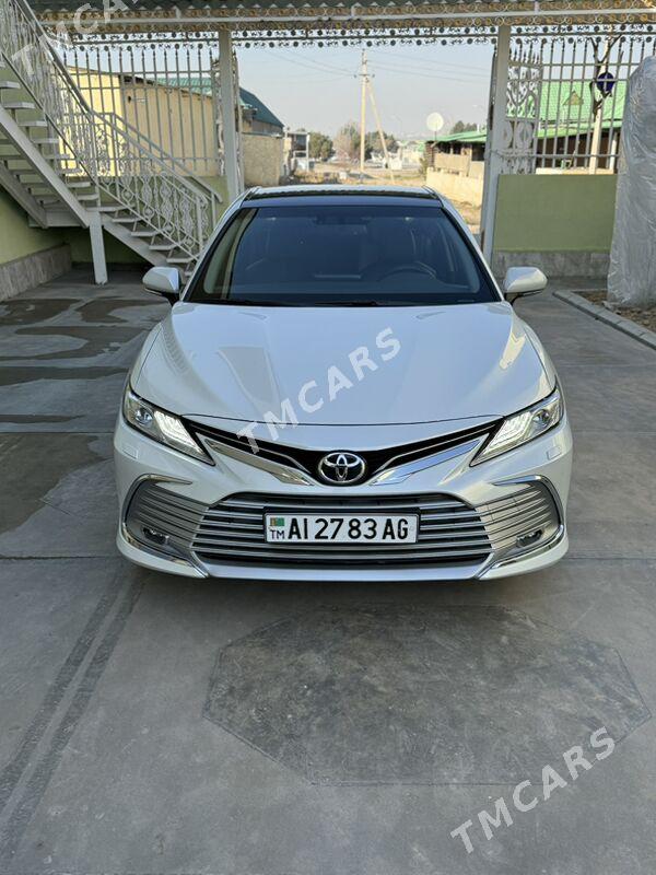 Toyota Camry 2022 - 627 200 TMT - Ашхабад - img 4