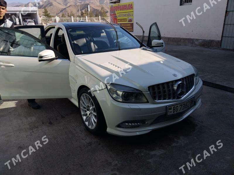 Mercedes-Benz C300 2010 - 130 000 TMT - Balkanabat - img 5