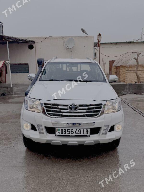 Toyota Hilux 2013 - 360 000 TMT - Çärjew - img 3