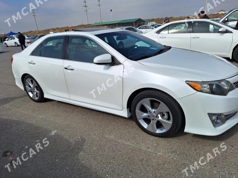 Toyota Camry 2012 - 240 000 TMT - Кака - img 4