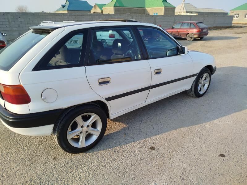 Opel Astra 1993 - 36 000 TMT - Бахарден - img 4