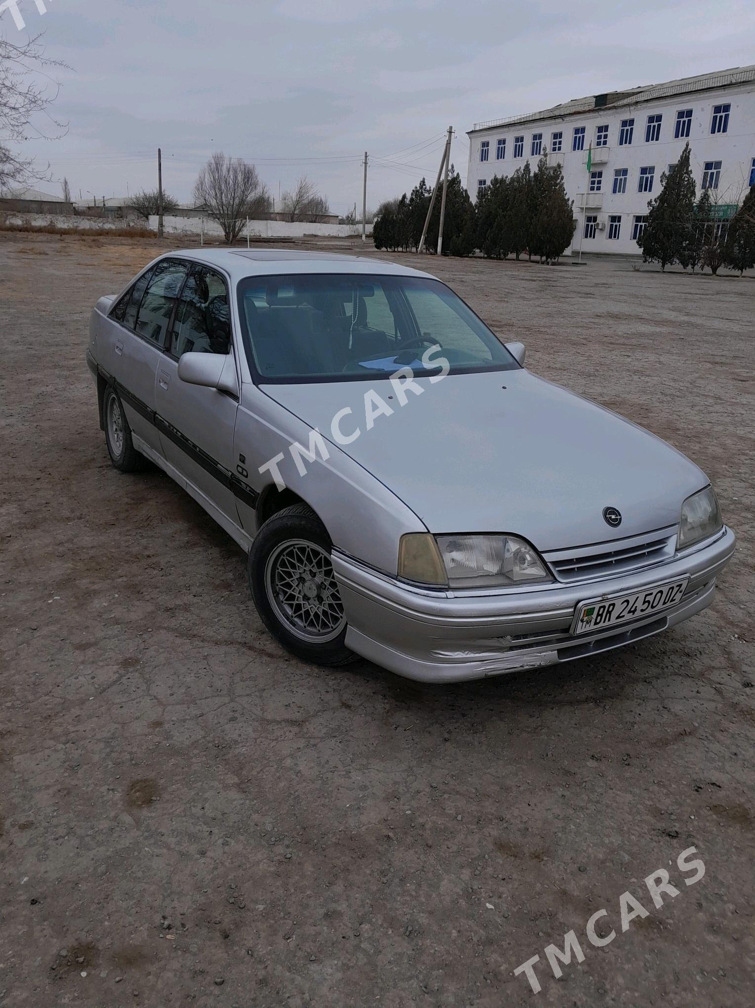 Opel Omega 1991 - 22 000 TMT - Гурбансолтан Едже - img 5