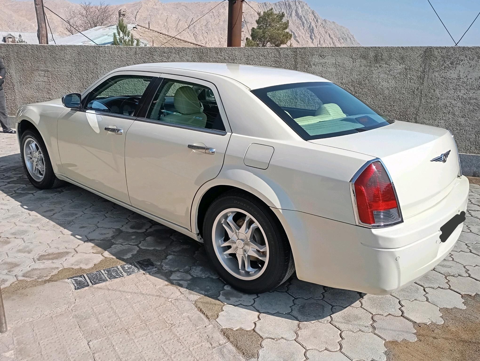 Chrysler 300 2006 - 80 000 TMT - Туркменбаши - img 7