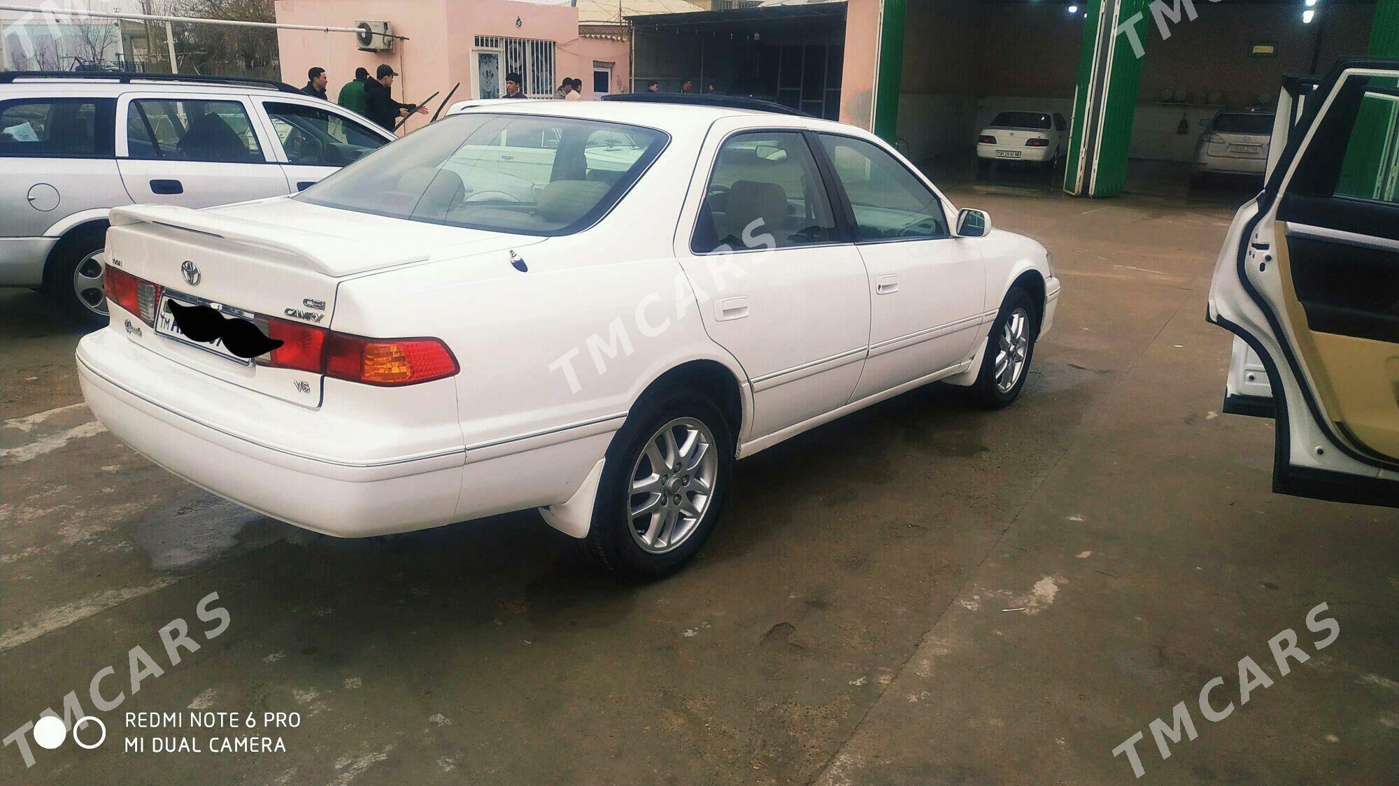 Toyota Camry 1998 - 135 000 TMT - Теджен - img 4