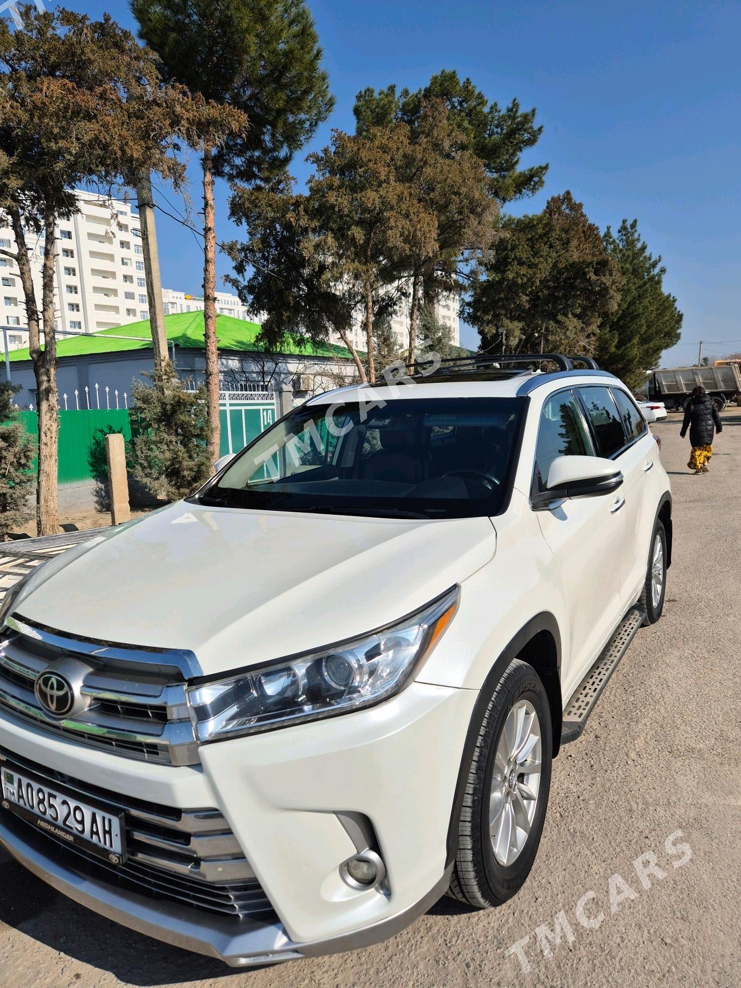 Toyota Highlander 2018 - 355 000 TMT - Ашхабад - img 2