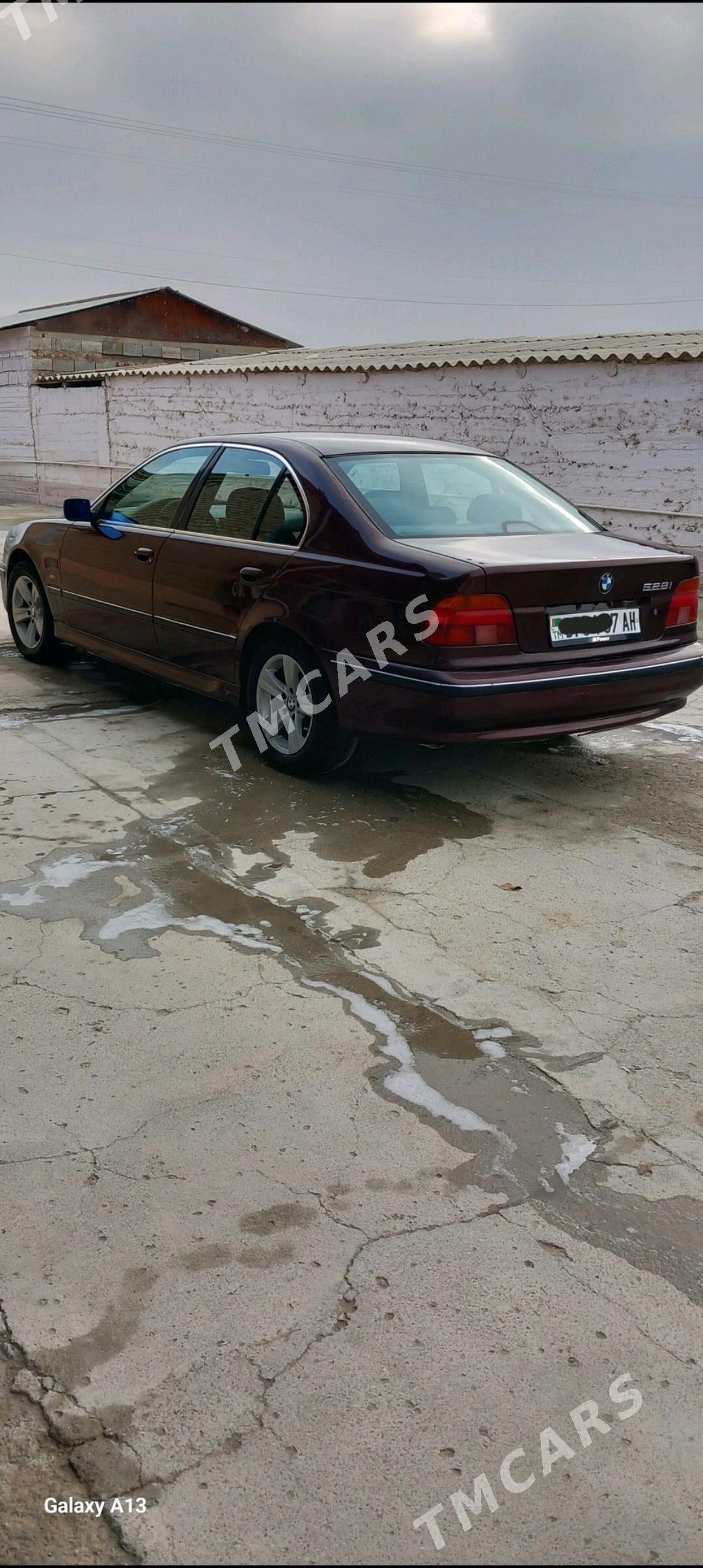 BMW E39 1998 - 55 000 TMT - Бахарден - img 5