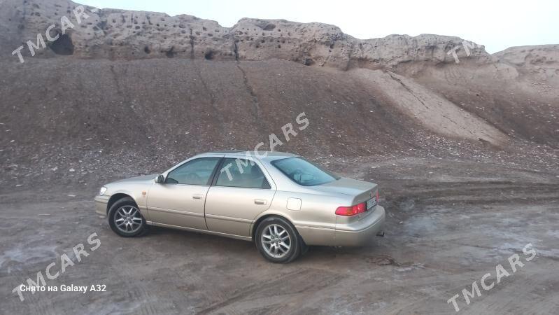 Toyota Camry 2001 - 135 000 TMT - Туркменабат - img 3