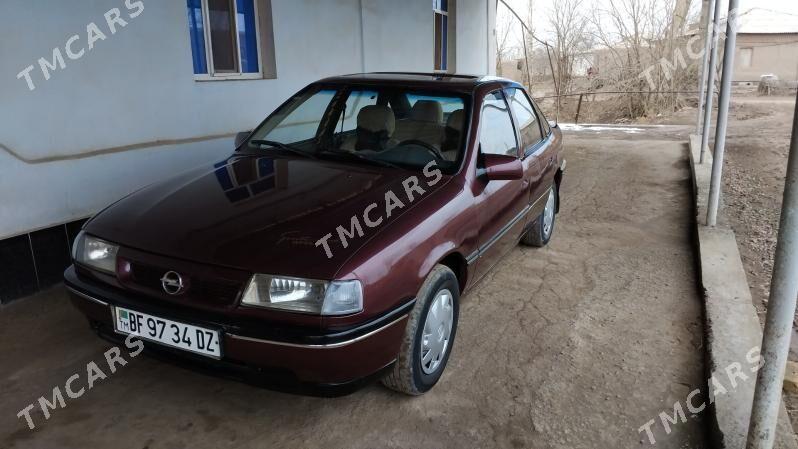 Opel Vectra 1990 - 28 000 TMT - Gubadag - img 3