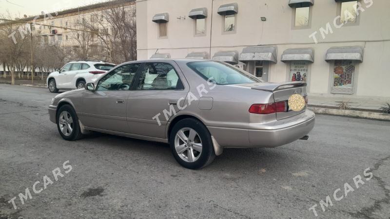 Toyota Camry 2001 - 120 000 TMT - Мары - img 2