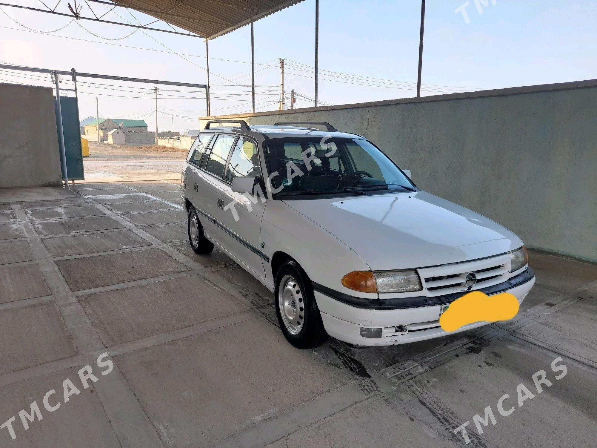 Opel Astra 1995 - 33 000 TMT - Bäherden - img 2