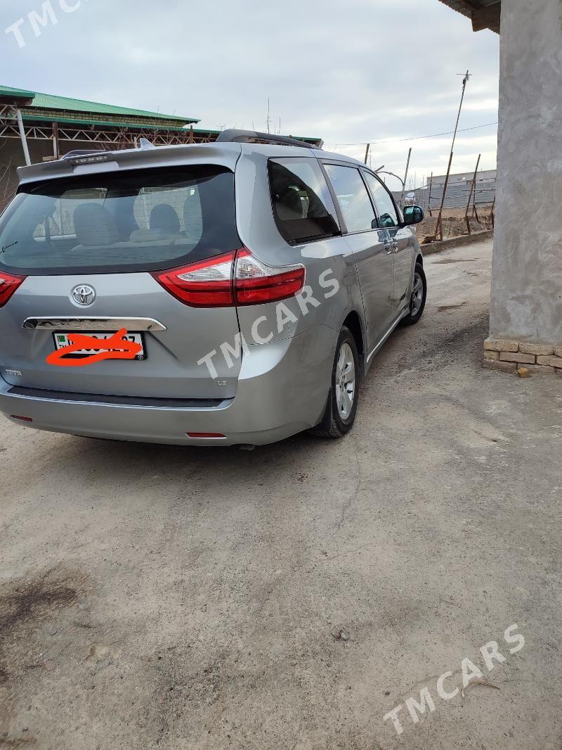 Toyota Sienna 2019 - 390 000 TMT - Daşoguz - img 5