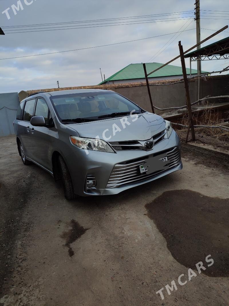 Toyota Sienna 2019 - 390 000 TMT - Daşoguz - img 2