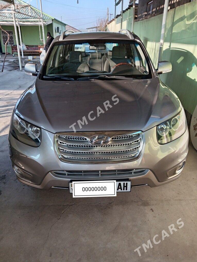 Hyundai Santa Fe 2010 - 210 000 TMT - Ак-Бугдайский этрап - img 5