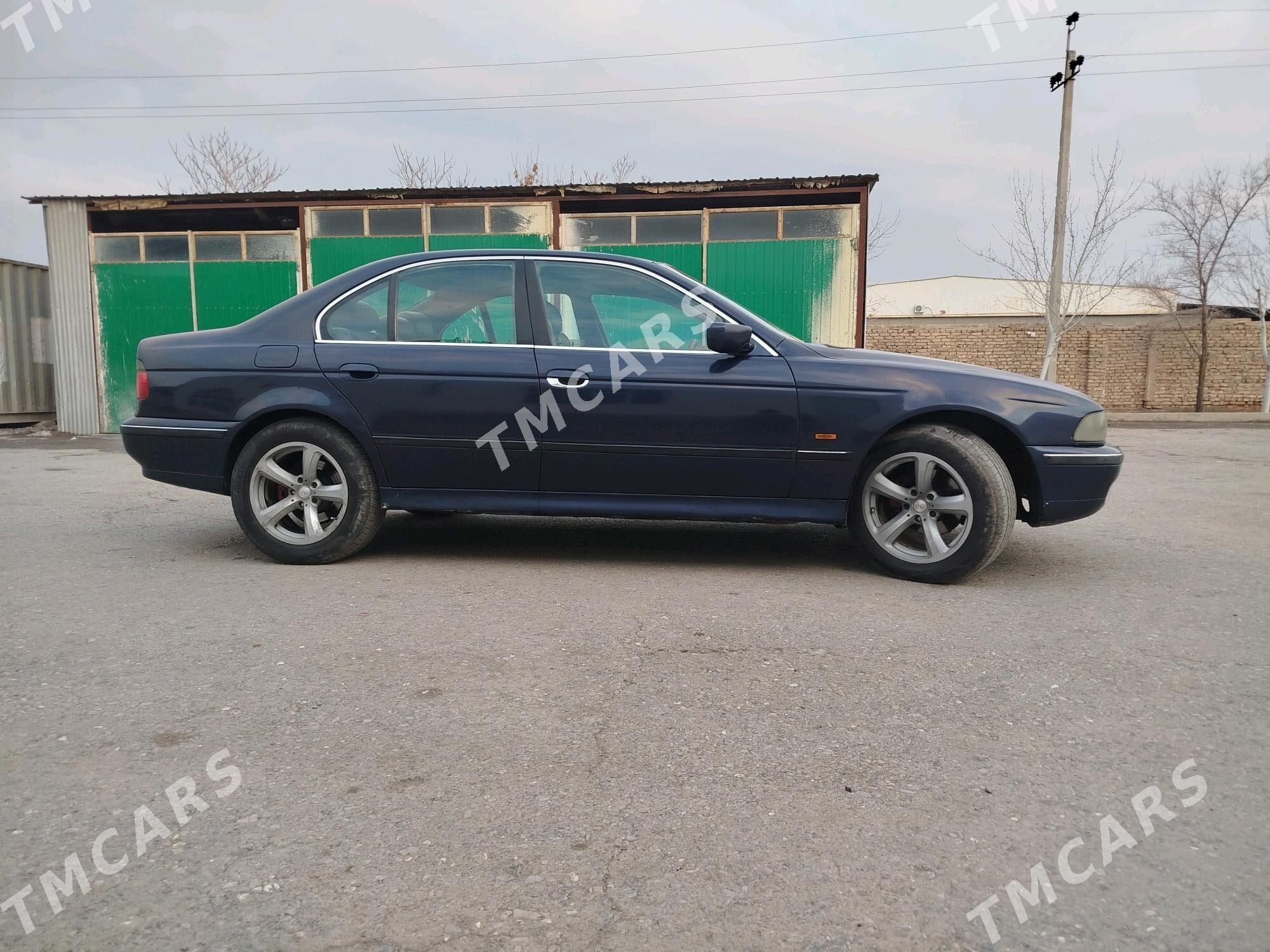 BMW E39 1999 - 72 000 TMT - Daşoguz - img 3