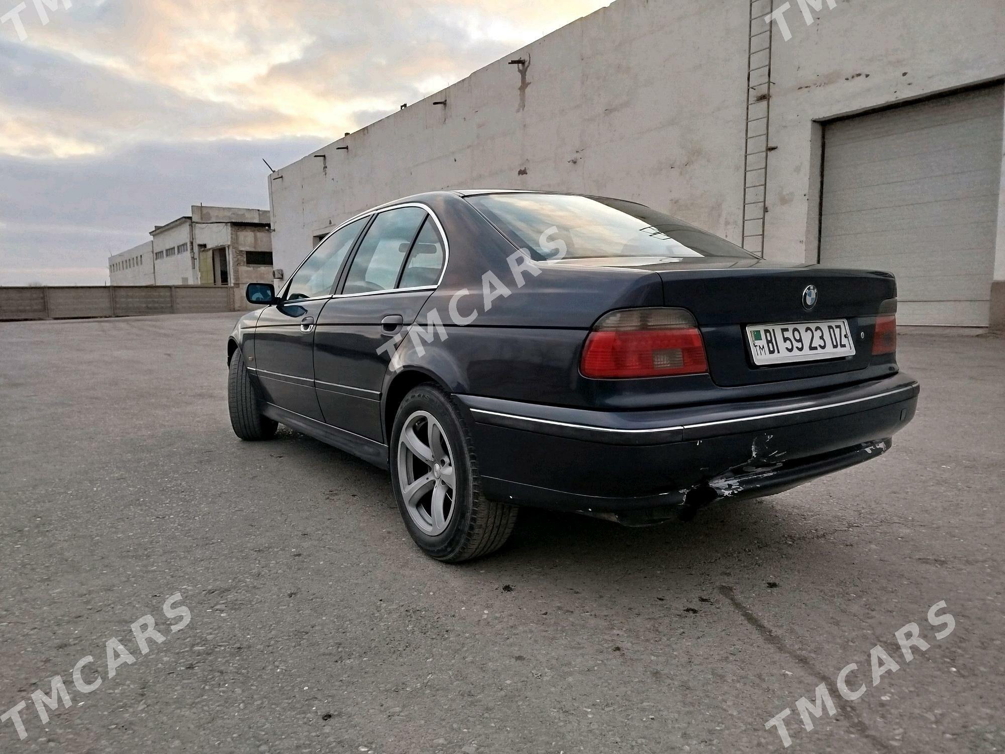 BMW E39 1999 - 72 000 TMT - Daşoguz - img 2