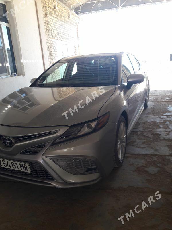 Toyota Camry 2021 - 300 000 TMT - Мары - img 3