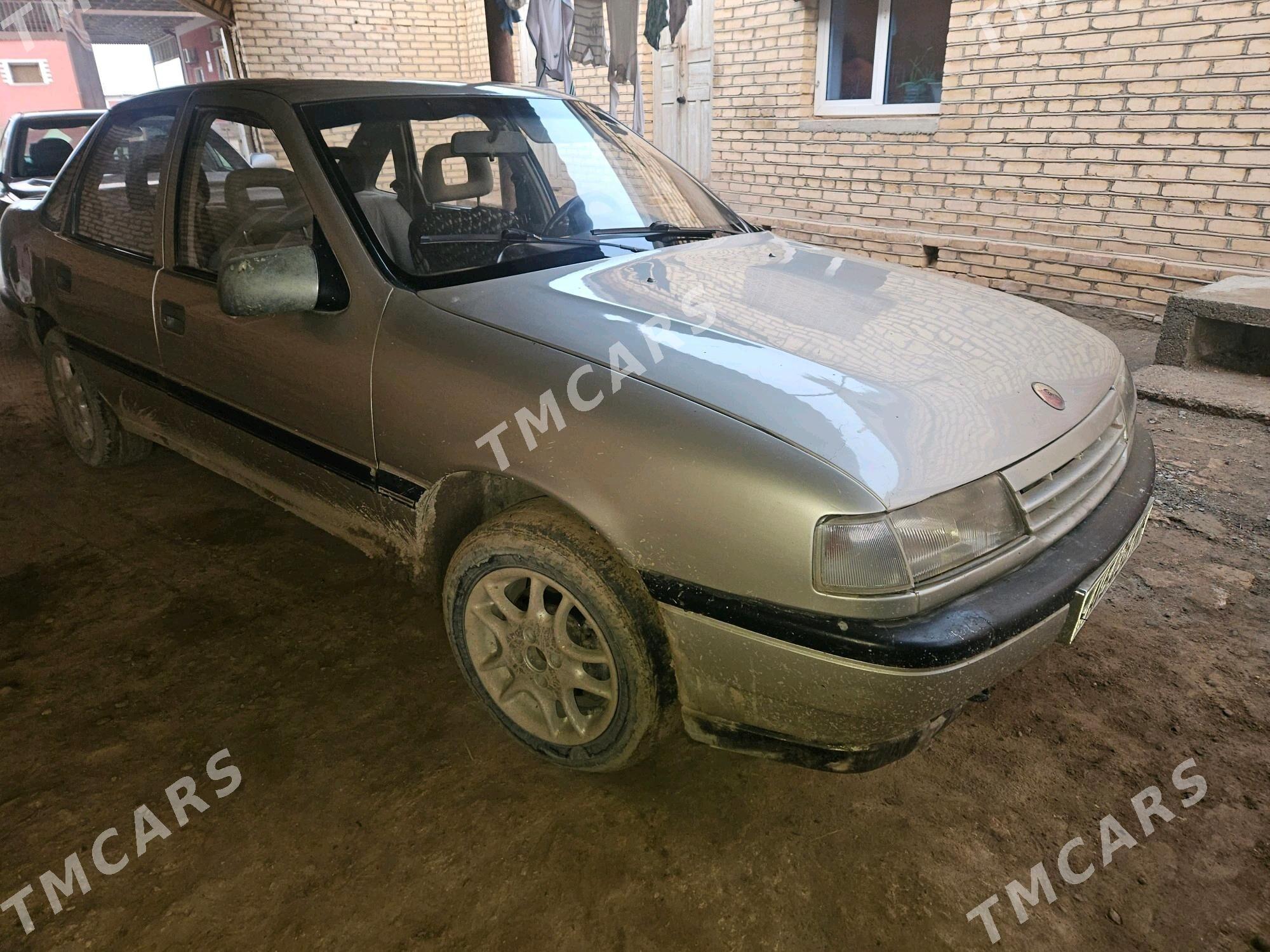 Opel Vectra 1990 - 30 000 TMT - Wekilbazar - img 4