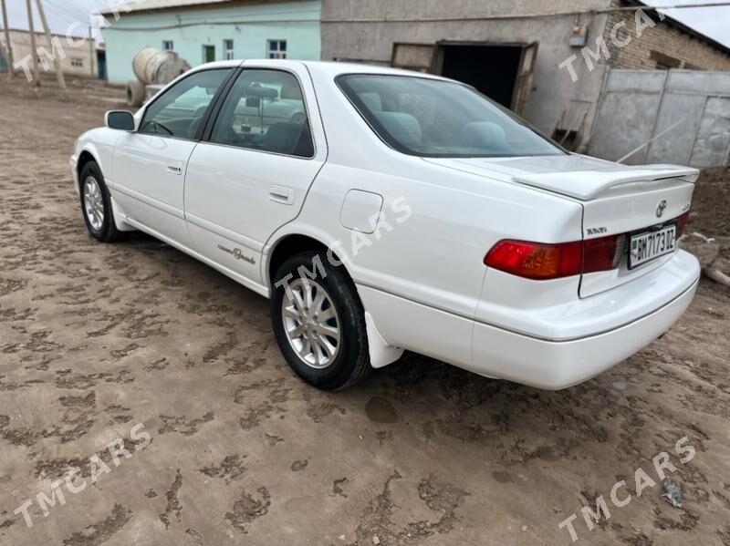 Toyota Camry 2000 - 140 000 TMT - Кёнеургенч - img 7