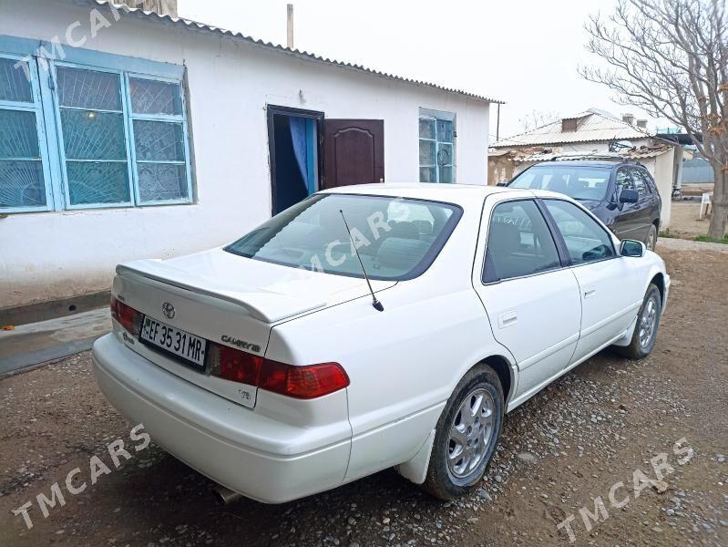 Toyota Camry 2001 - 150 000 TMT - Baýramaly - img 2