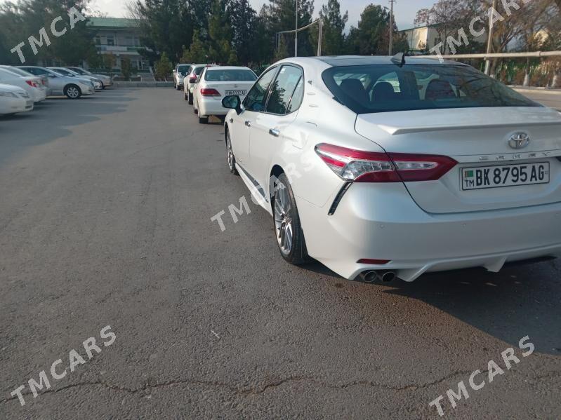 Toyota Camry 2018 - 365 000 TMT - Ашхабад - img 8