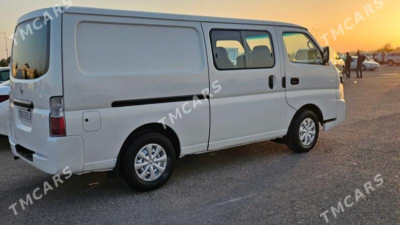 Nissan Urvan 2005 - 140 000 TMT - Туркменабат - img 3